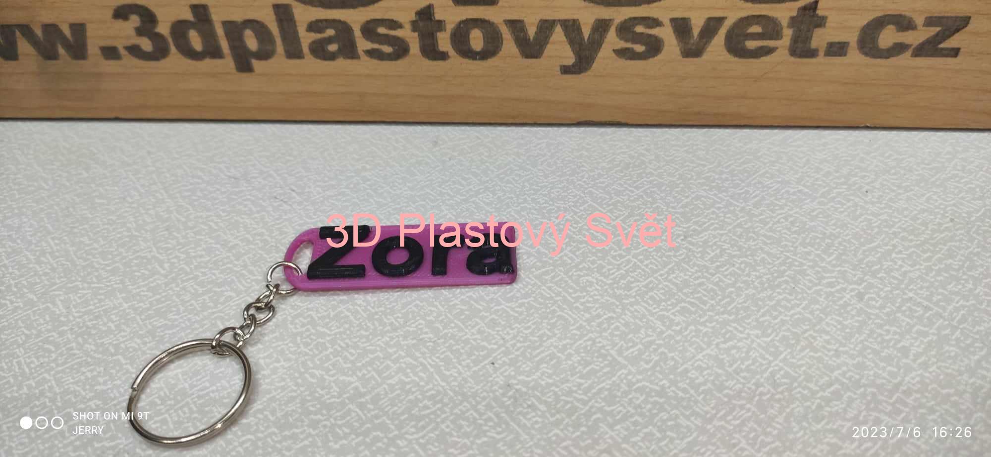 Klíčenka Zora