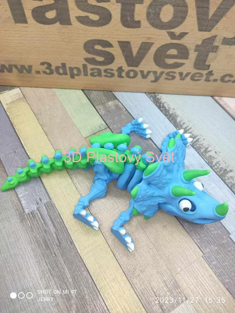 Triceratops kostra s oči - hýbací - barevné