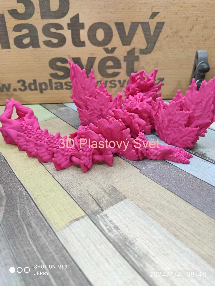 Podzimní drak s křídly