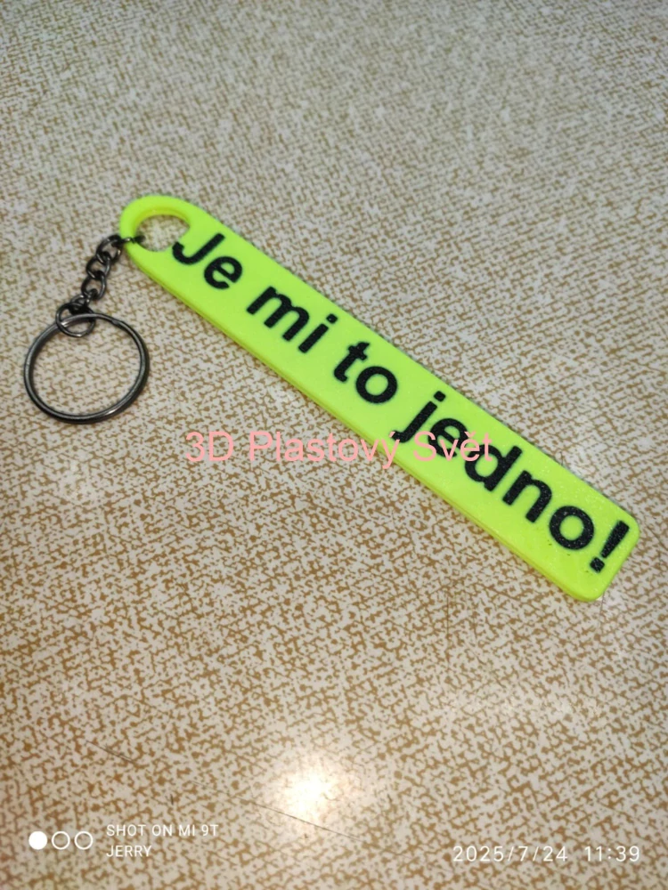 Klíčenka Je mi to jedno!