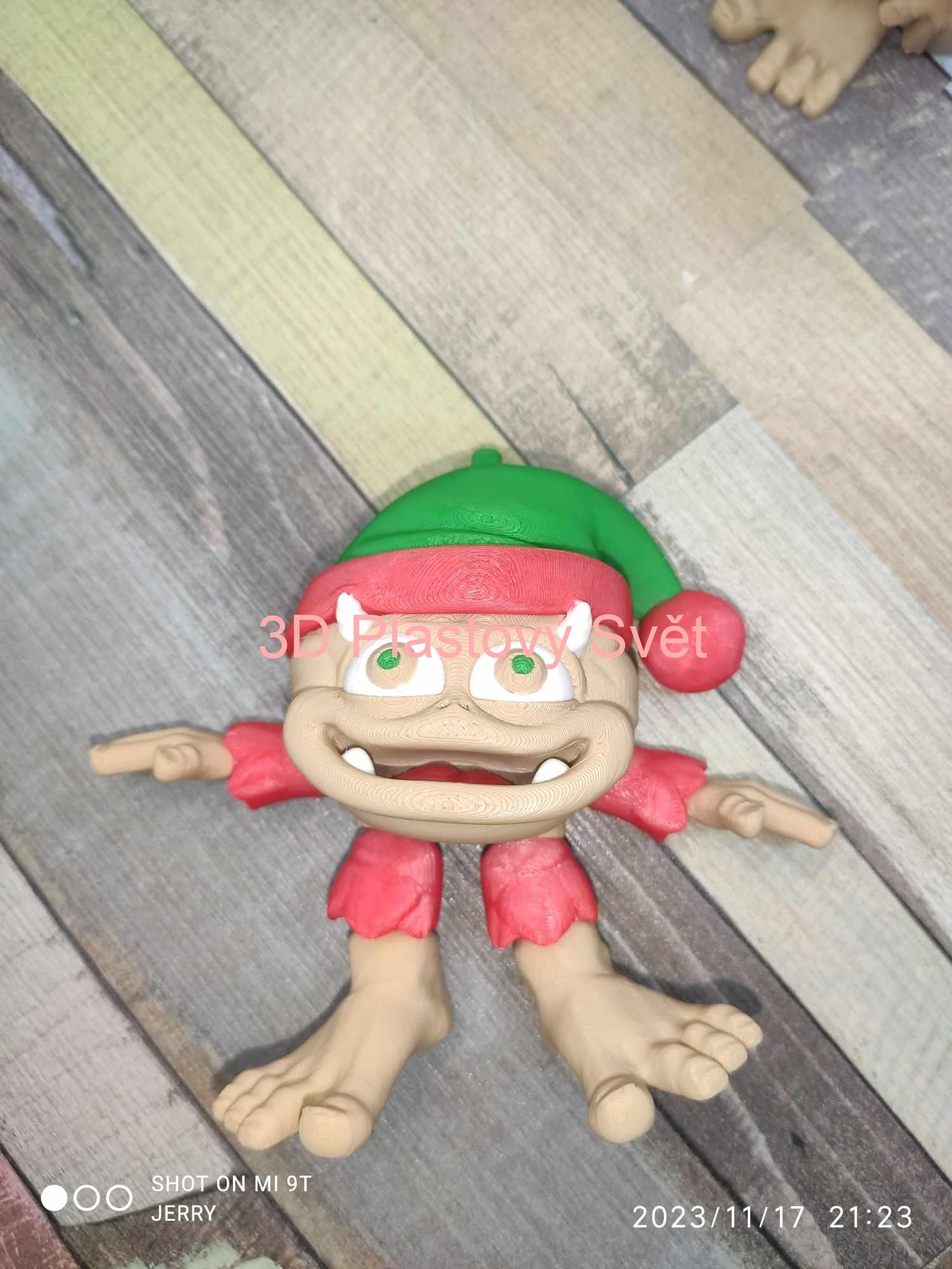 Malý vánoční Yeti 2 - hýbací - barevný
