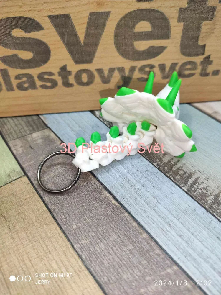 Lebka Triceratops s oči - klíčenka - dvoubarevné