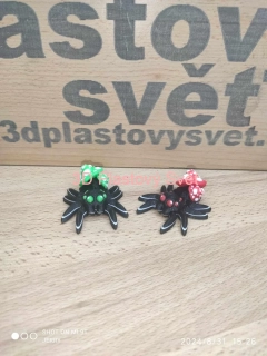 Malý pavouček s muchomůrkou - hýbací - barevný